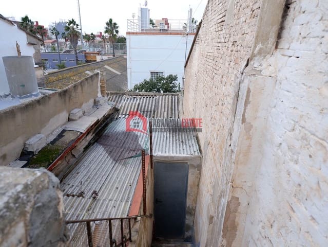 2 soverom Rekkehus til salgs i Cabanyal-Canyamelar, Valencia by - € 795 000 (Ref: 9683393)