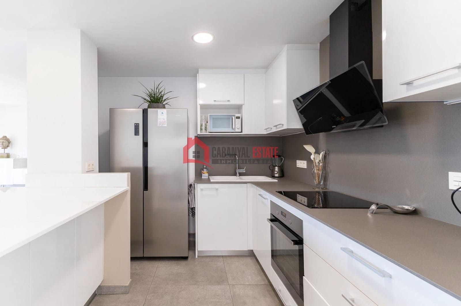 2 bedroom Apartment for rent in Valencia city - € 1,800 (Ref: 9703255)