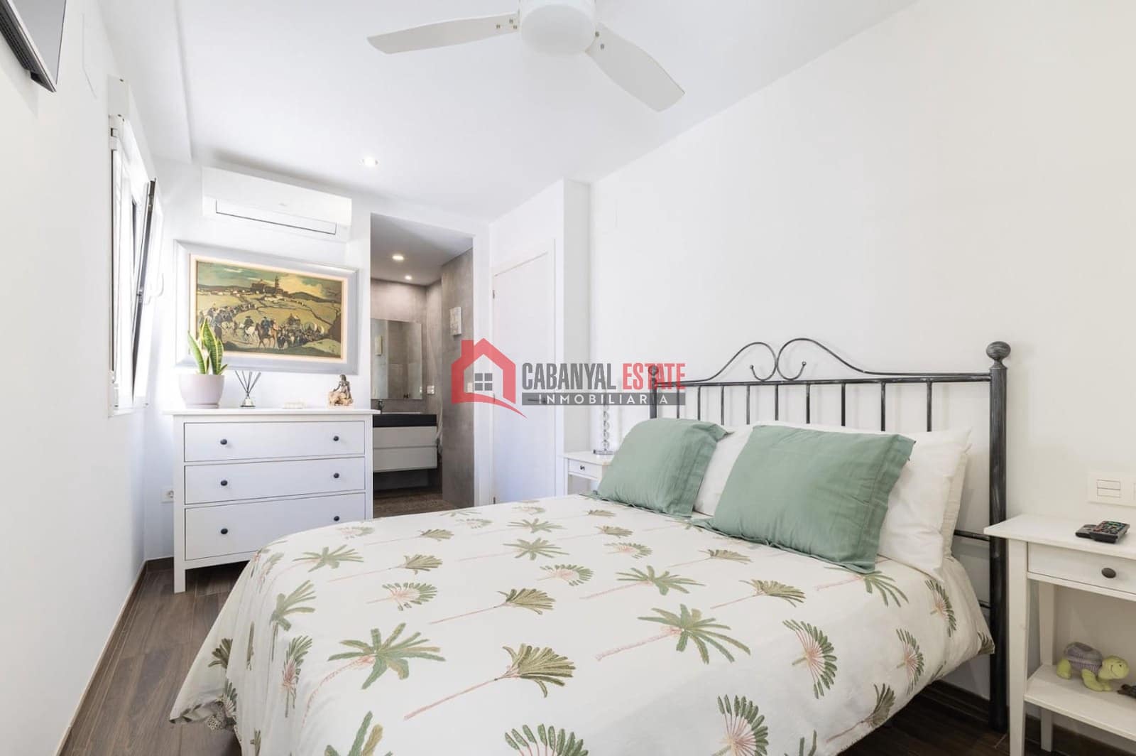 2 bedroom Apartment for rent in Valencia city - € 1,800 (Ref: 9703255)