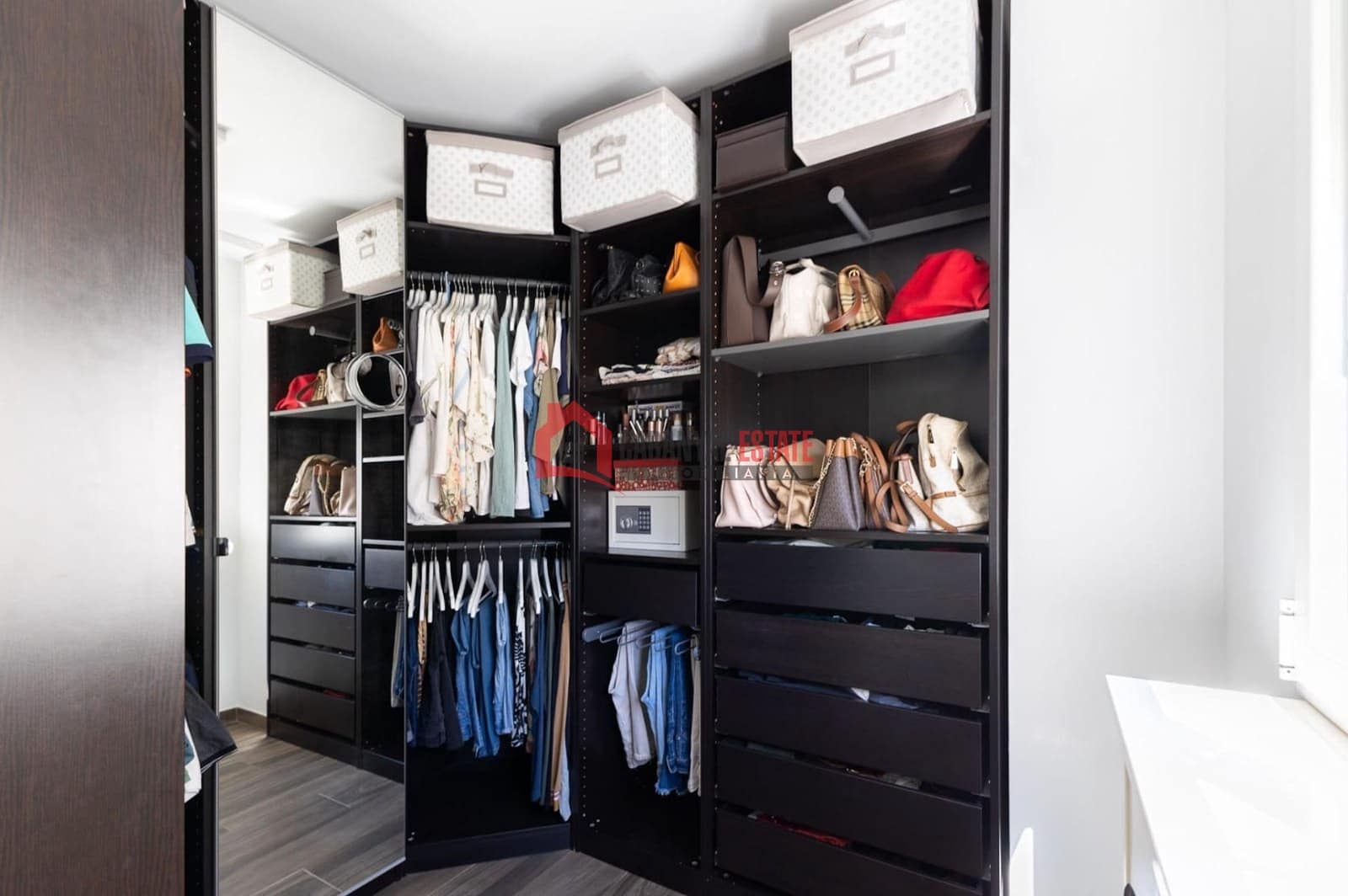 2 bedroom Apartment for rent in Valencia city - € 1,800 (Ref: 9703255)