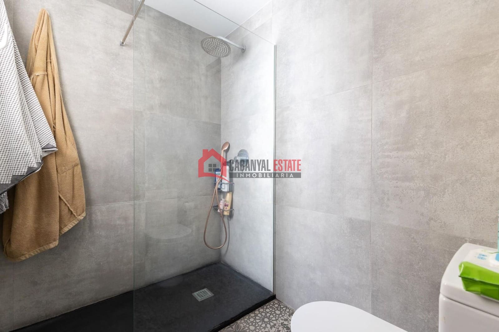 2 bedroom Apartment for rent in Valencia city - € 1,800 (Ref: 9703255)