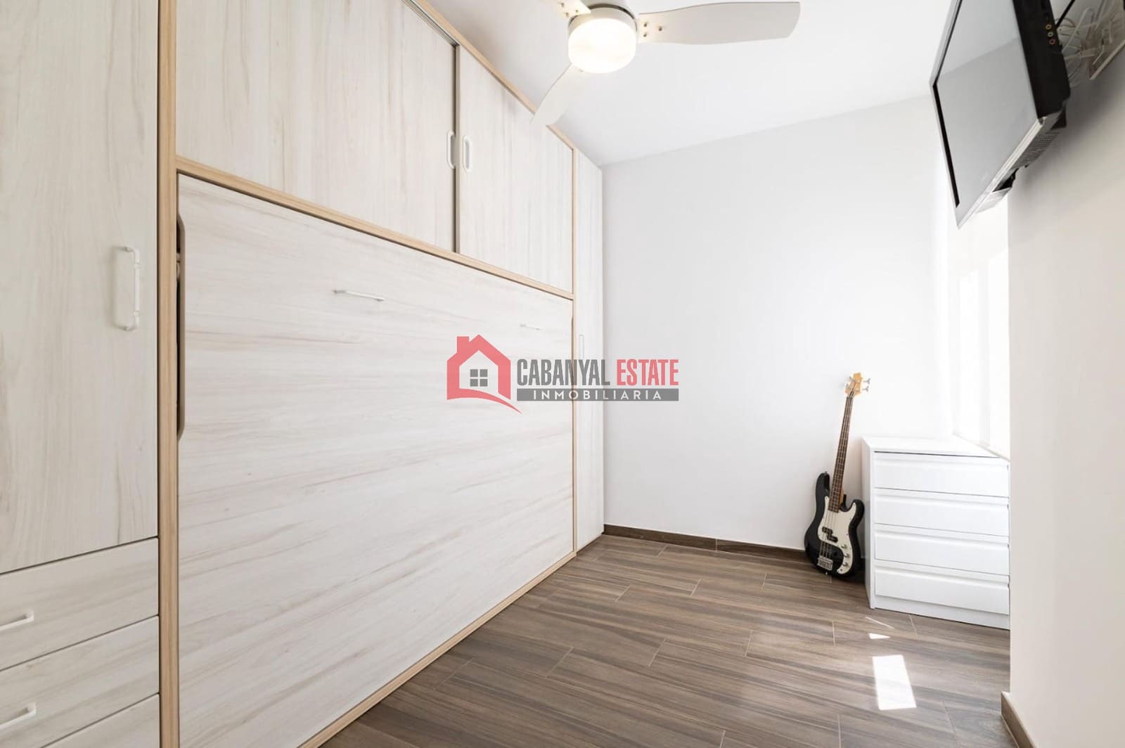 2 bedroom Apartment for rent in Valencia city - € 1,800 (Ref: 9703255)