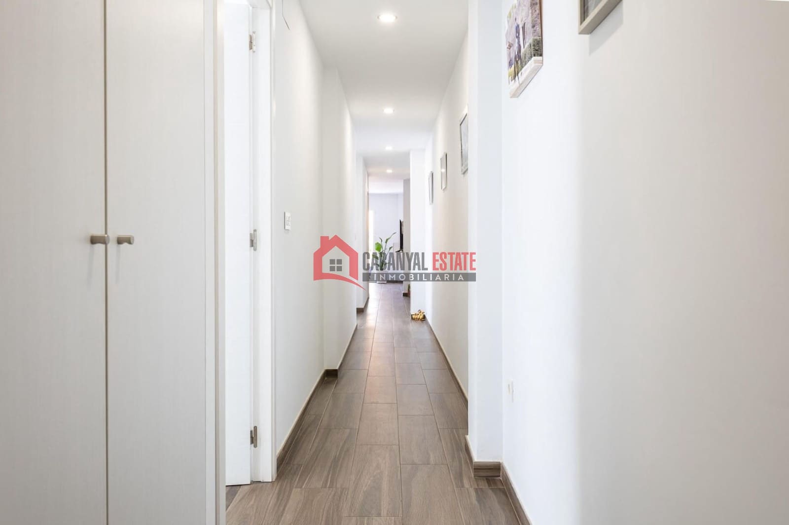 2 bedroom Apartment for rent in Valencia city - € 1,800 (Ref: 9703255)