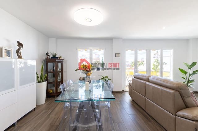 2 bedroom Apartment for rent in Cabanyal-Canyamelar, Valencia city - € 1,800 (Ref: 9703255)