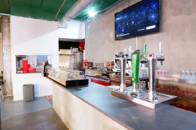 Commercial for sale in Algiros, Valencia city - € 250,000 (Ref: 9821531)