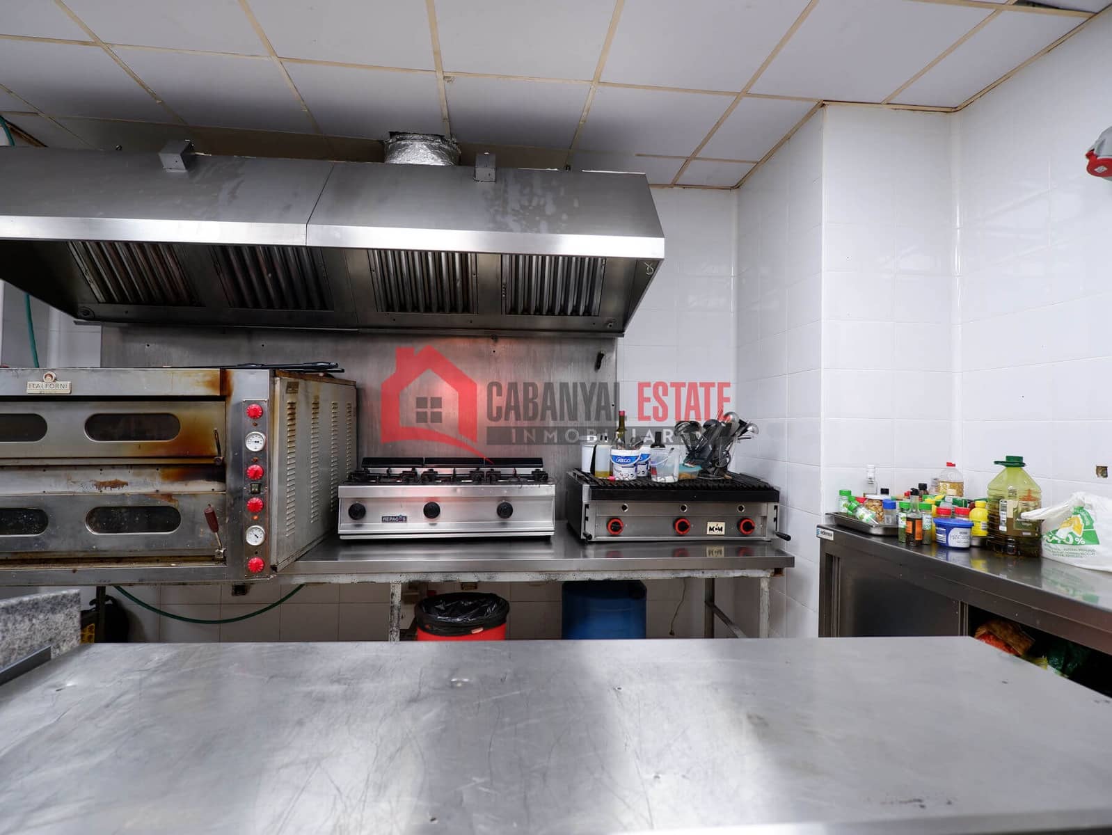 Commercial for rent in Sagunto / Sagunt - € 1,430 (Ref: 9850190)