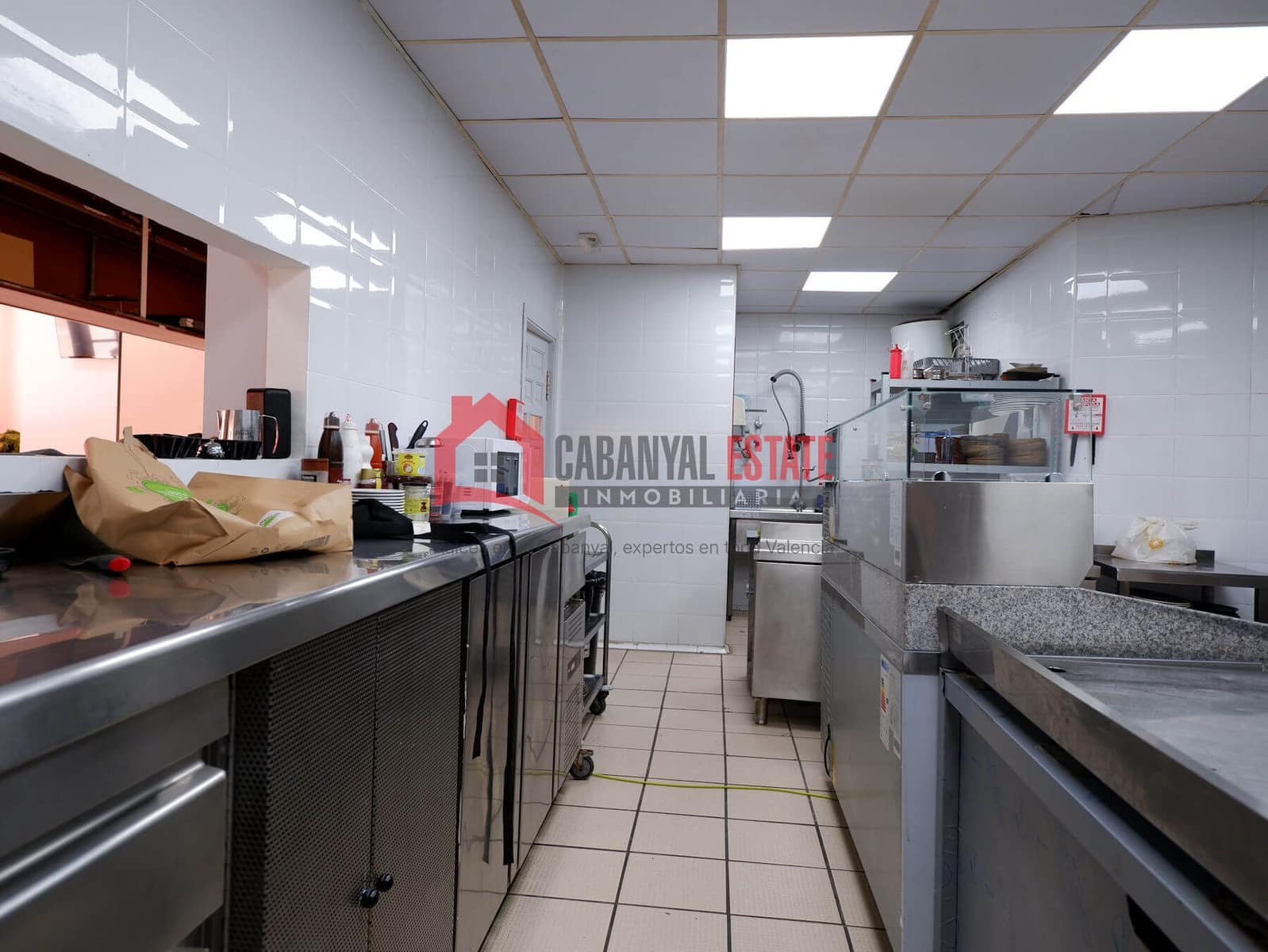 Commercial for rent in Sagunto / Sagunt - € 1,430 (Ref: 9850190)