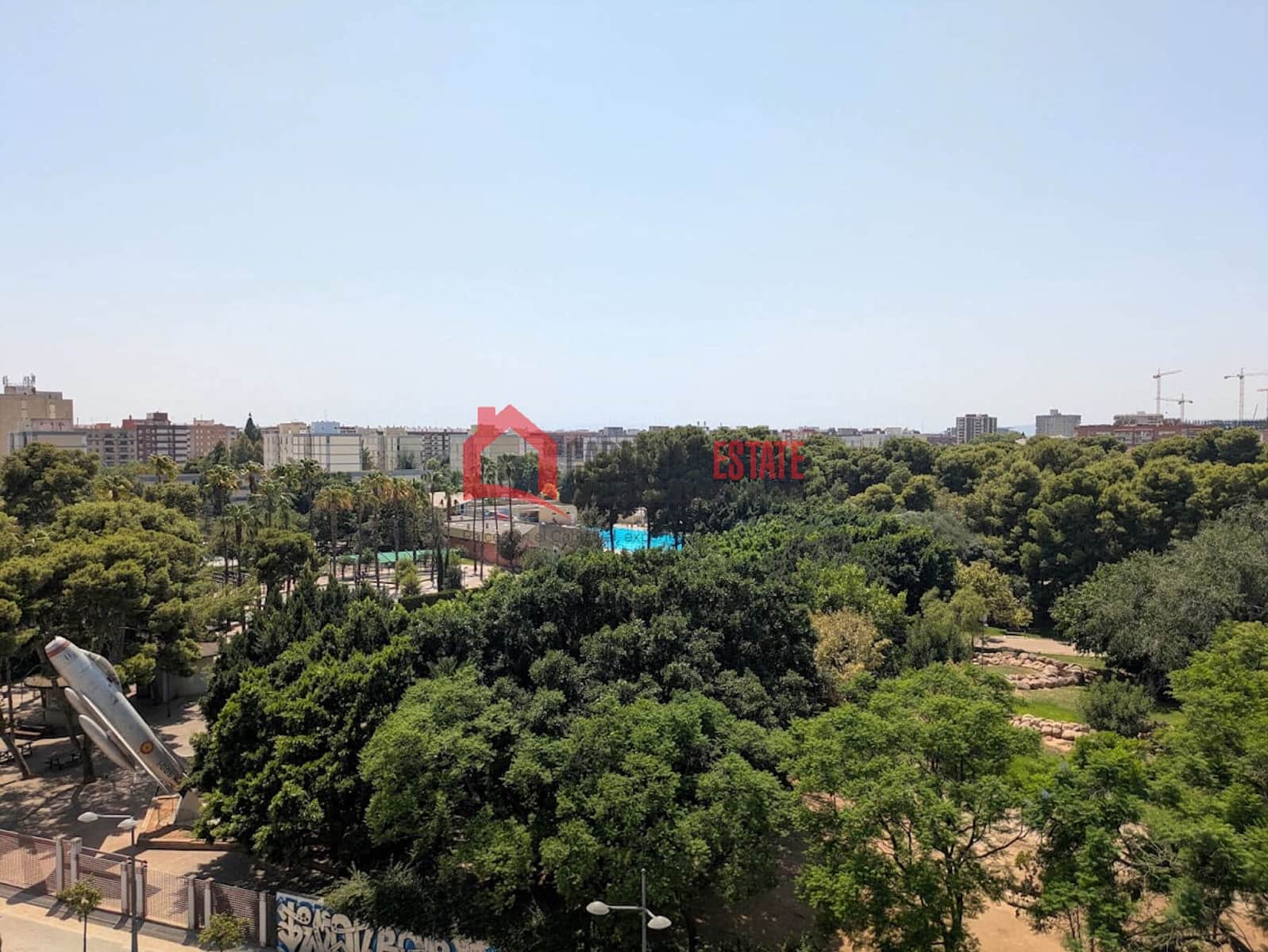 4 bedroom Apartment for sale in Valencia city with garage - € 369,000 (Ref: 9850424)