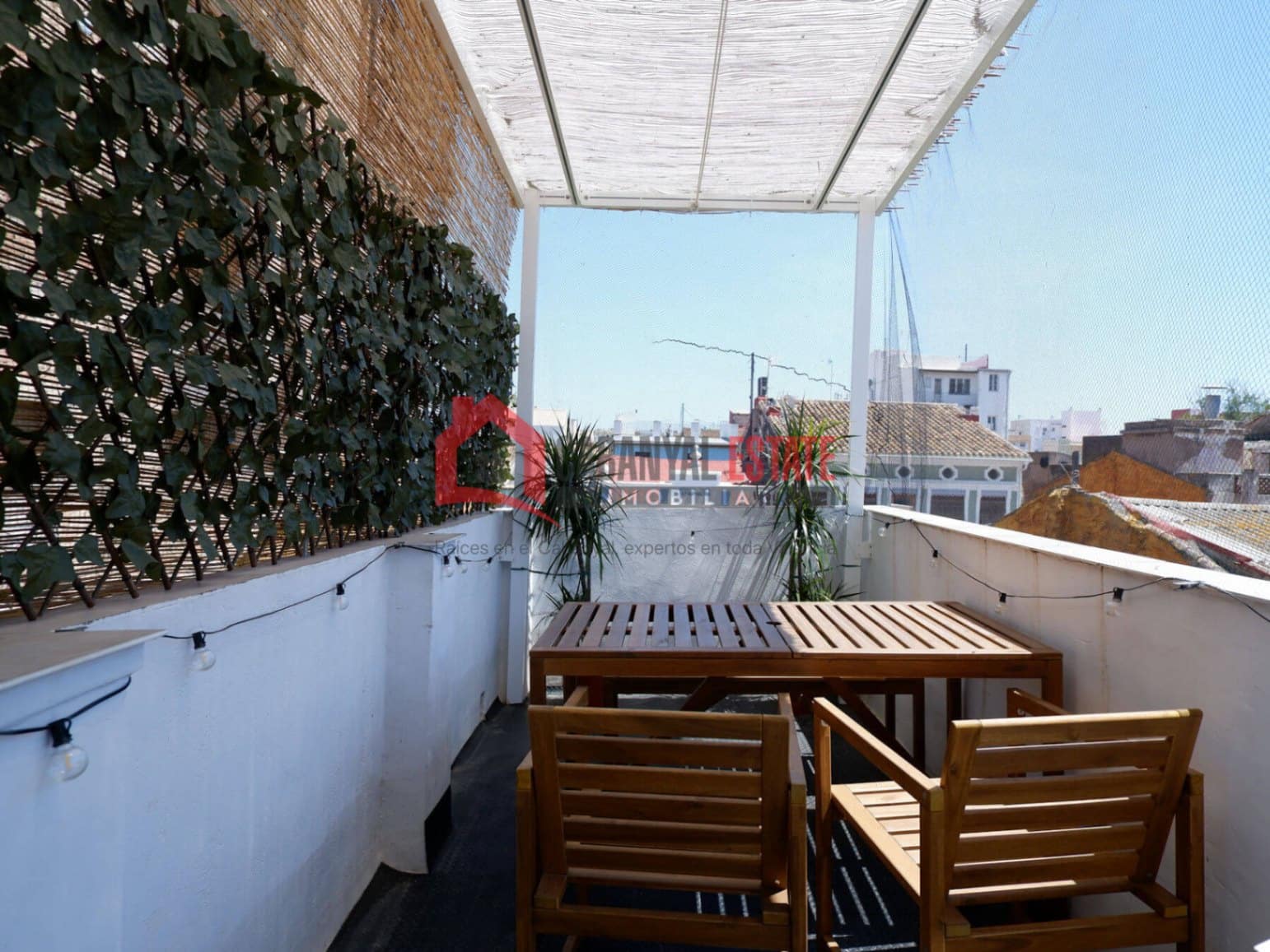 2 slaapkamer Appartement te koop in Valencia stad - € 335.000 (Ref: 9856276)