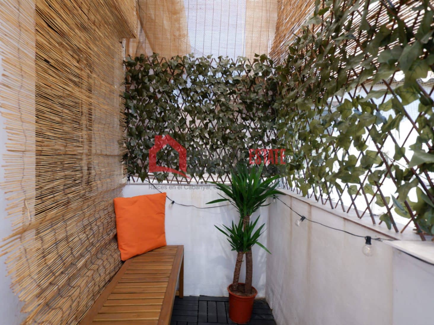2 slaapkamer Appartement te koop in Valencia stad - € 335.000 (Ref: 9856276)