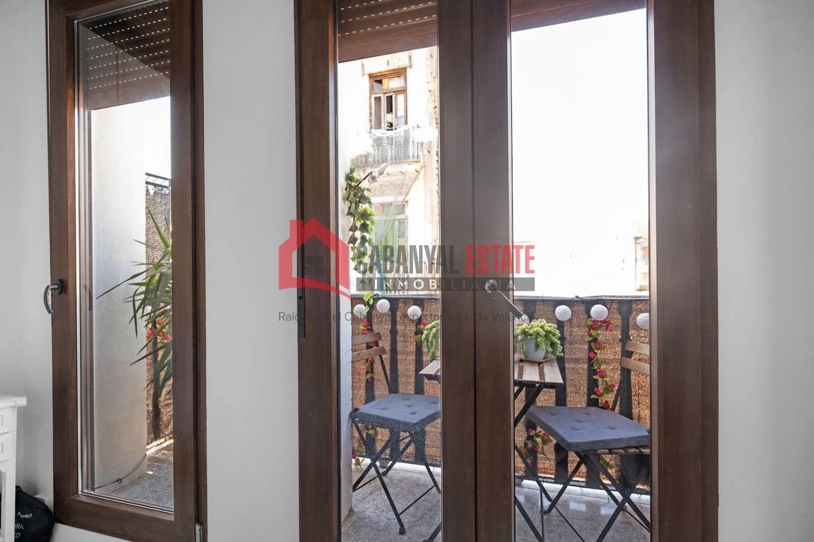 2 slaapkamer Appartement te koop in Valencia stad - € 335.000 (Ref: 9856276)