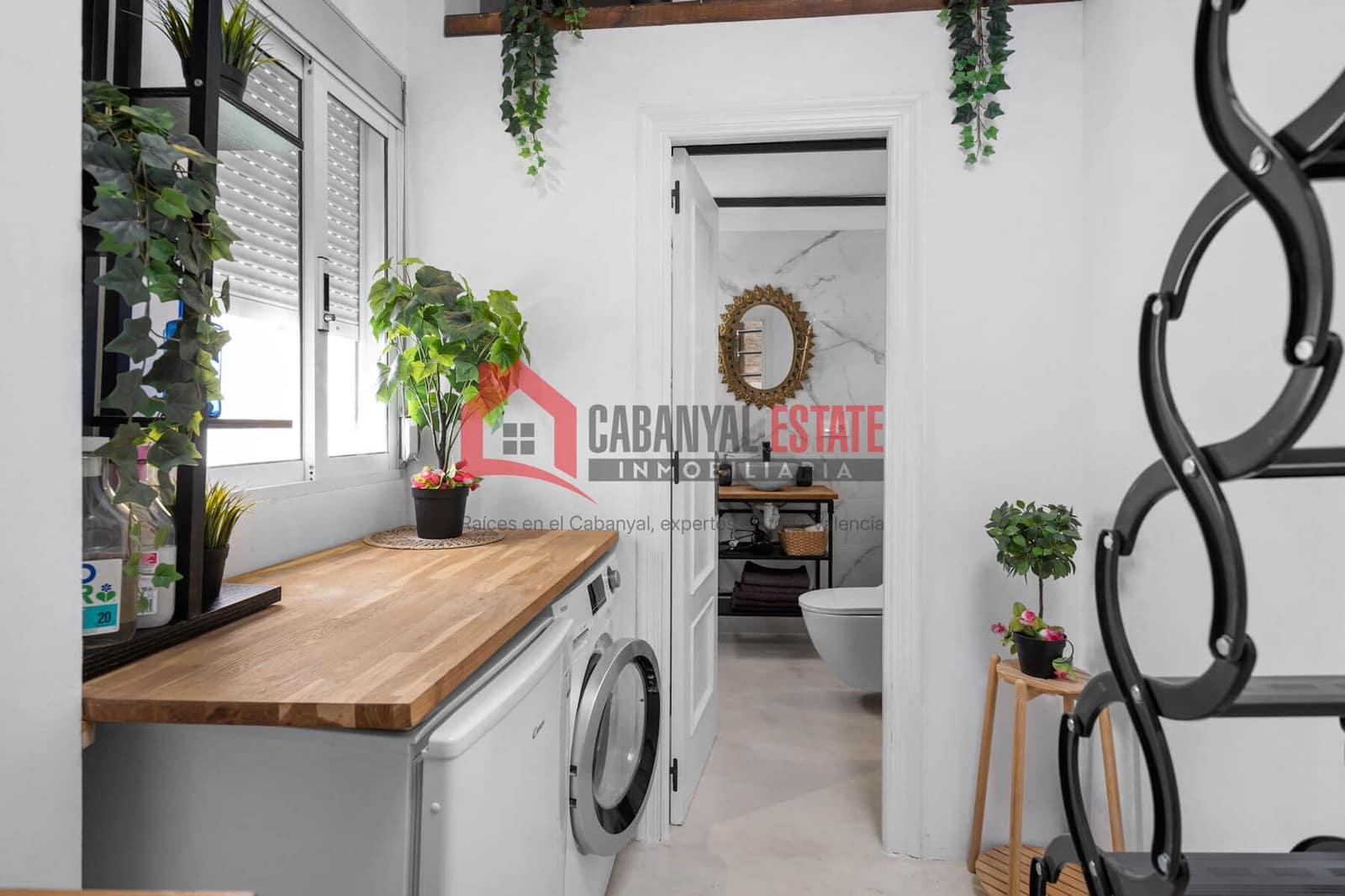 2 slaapkamer Appartement te koop in Valencia stad - € 335.000 (Ref: 9856276)