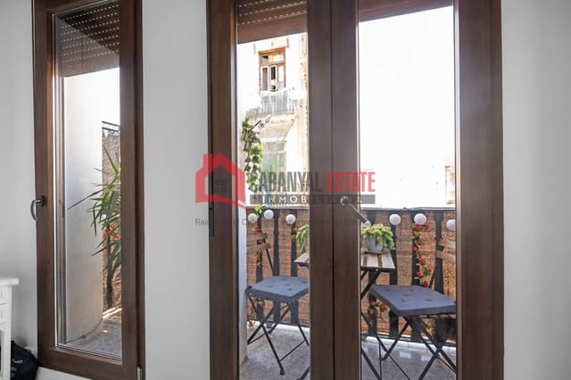 2 soveværelse Lejlighed til salg i Cabanyal-Canyamelar, Valencia by - € 335.000 (Ref: 9856276)