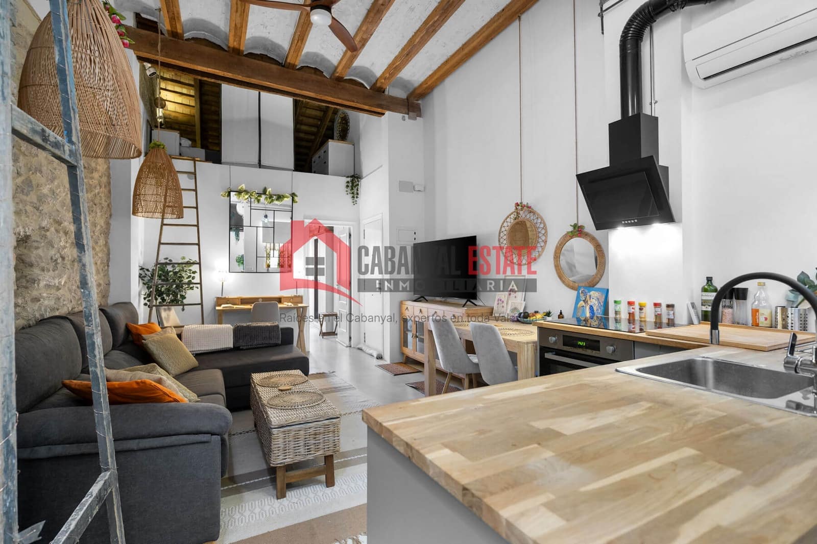 2 slaapkamer Appartement te koop in Valencia stad - € 335.000 (Ref: 9856276)