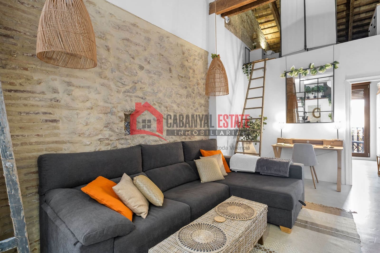 2 slaapkamer Appartement te koop in Valencia stad - € 335.000 (Ref: 9856276)