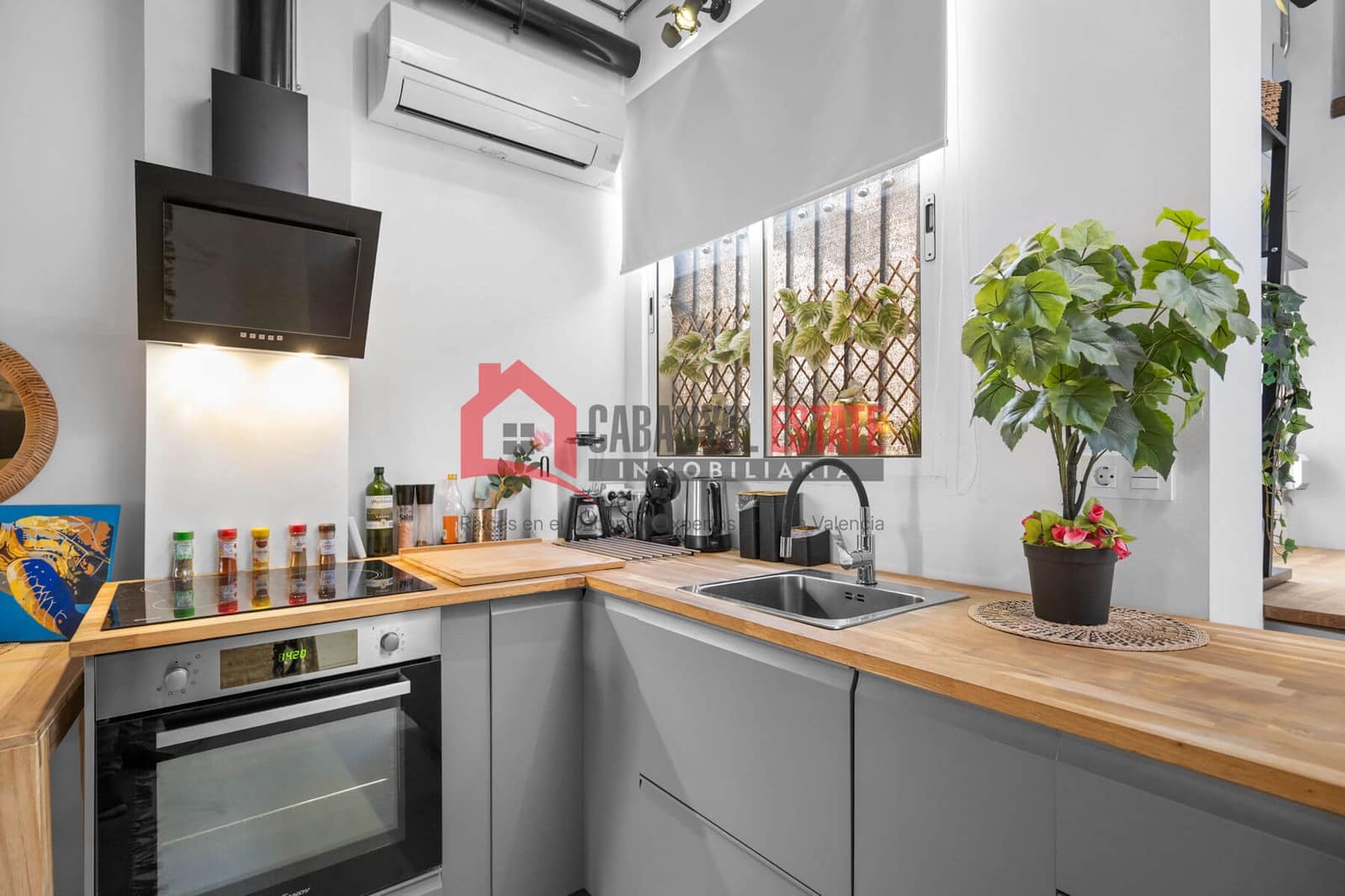 2 slaapkamer Appartement te koop in Valencia stad - € 335.000 (Ref: 9856276)