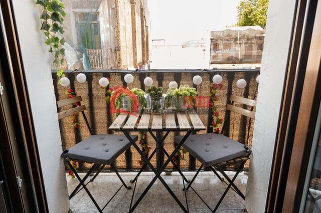 2 soveværelse Lejlighed til salg i Cabanyal-Canyamelar, Valencia by - € 335.000 (Ref: 9856276)