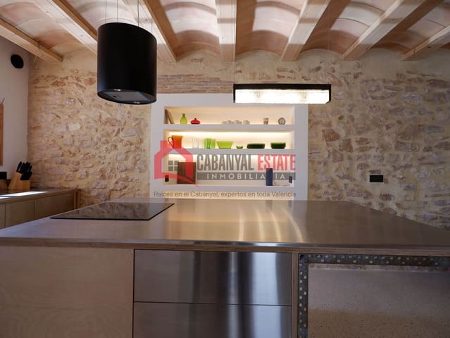 1 bedroom Townhouse for sale in Borboto, Valencia city - € 230,000 (Ref: 9883864)