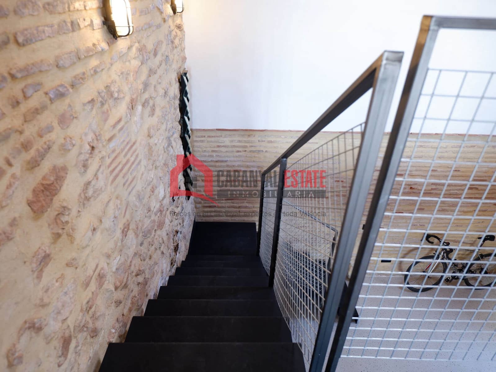 1 bedroom Townhouse for sale in Valencia city - € 230,000 (Ref: 9883864)