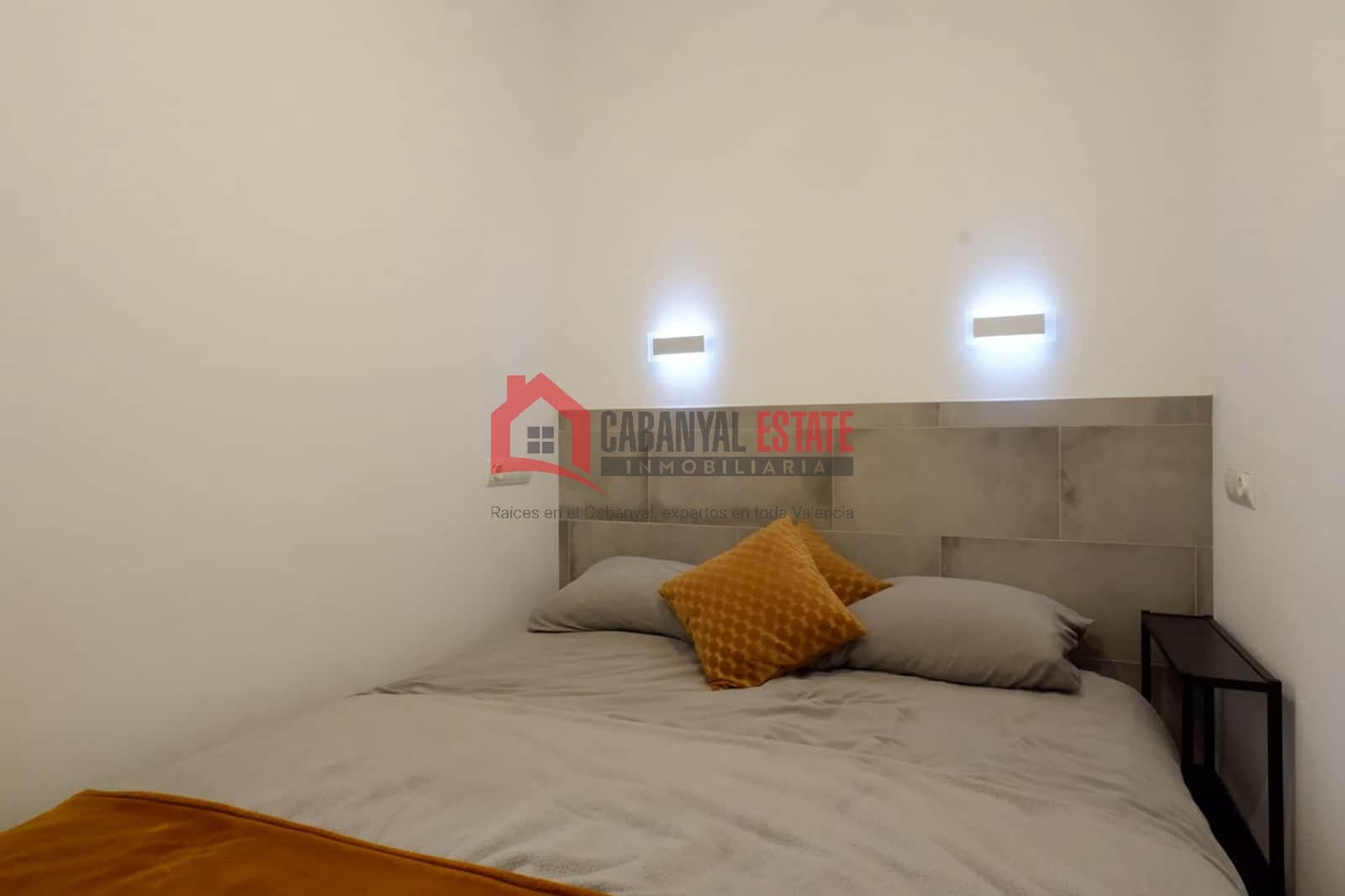2 slaapkamer Appartement te koop in Valencia stad - € 139.000 (Ref: 9912621)