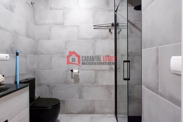 2 slaapkamer Appartement te koop in Natzaret, Valencia stad - € 139.000 (Ref: 9912621)