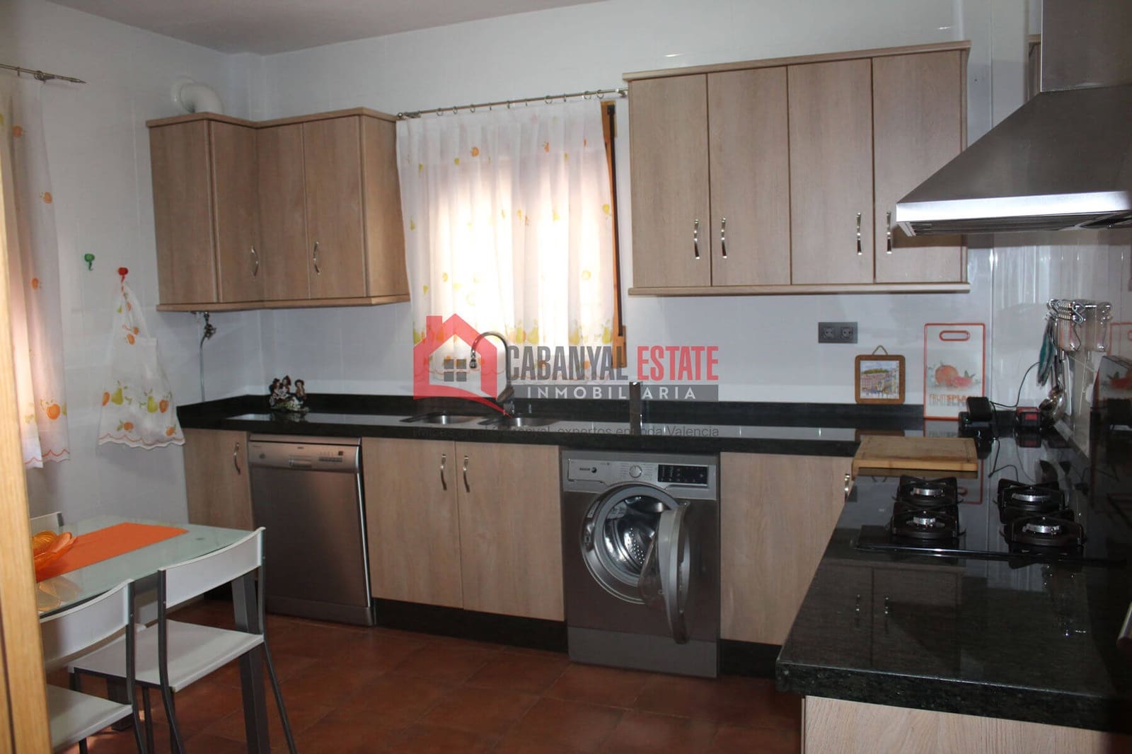 4 soveværelse Villa til salg i Fuencaliente med garage - € 430.000 (Ref: 9943822)