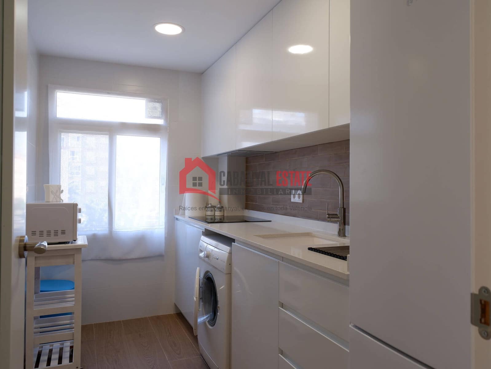 3 bedroom Apartment for rent in Valencia city - € 1,300 (Ref: 9945293)