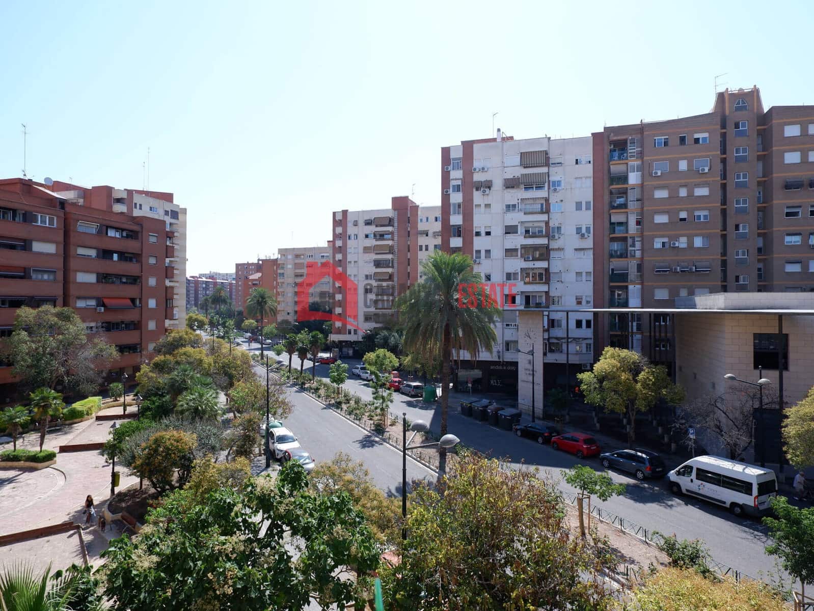 3 bedroom Apartment for rent in Valencia city - € 1,300 (Ref: 9945293)