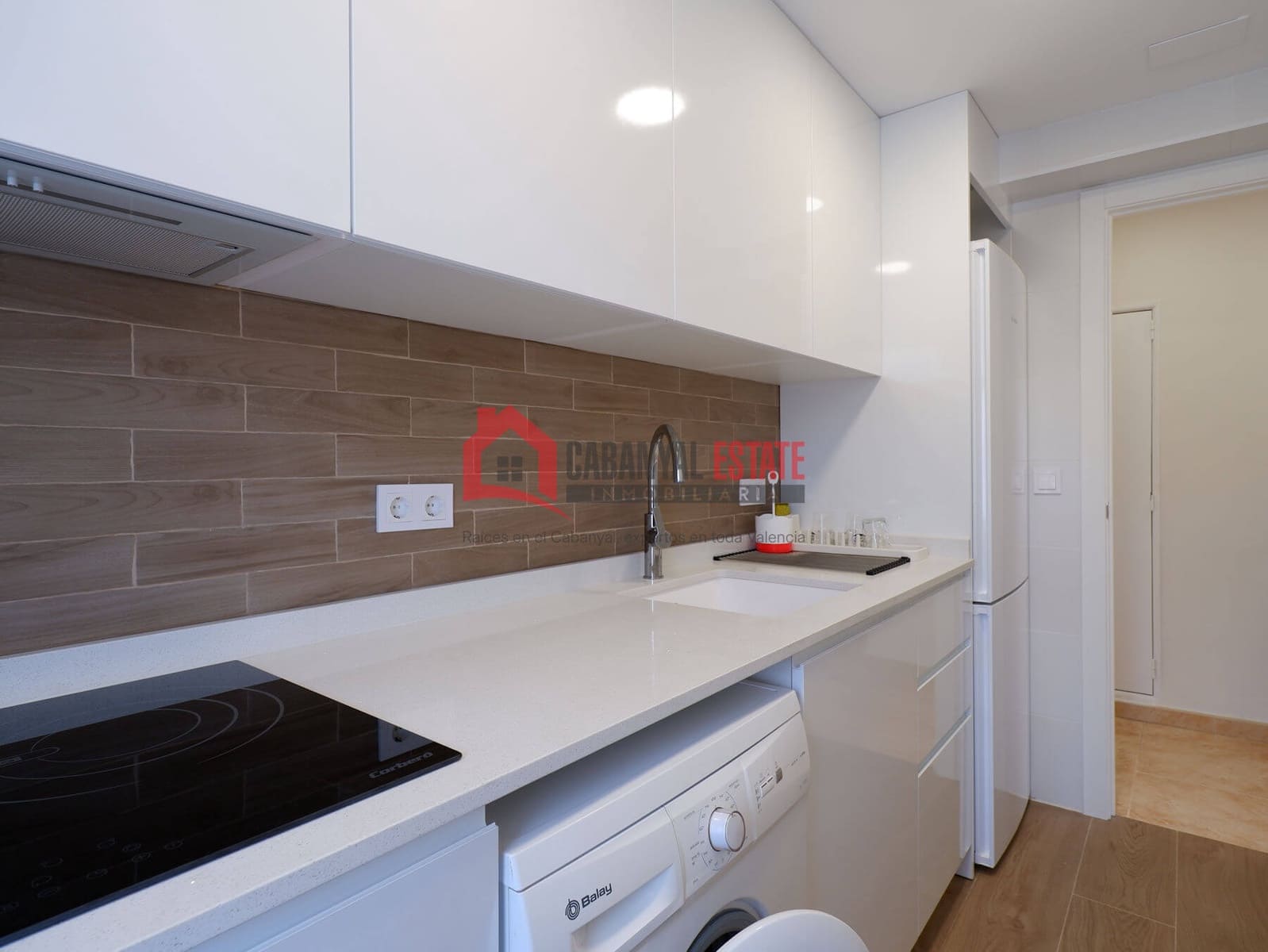3 bedroom Apartment for rent in Valencia city - € 1,300 (Ref: 9945293)