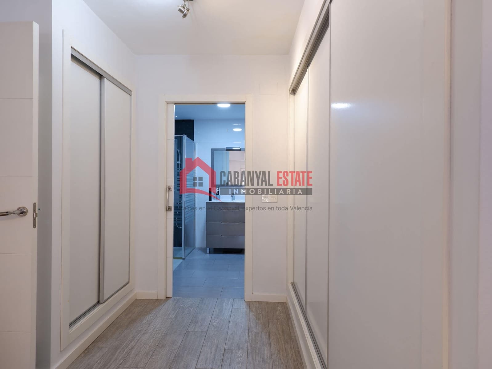 Apartamento de 2 habitaciones en València ciudad en venta - 329.000 € (Ref: 9985354)