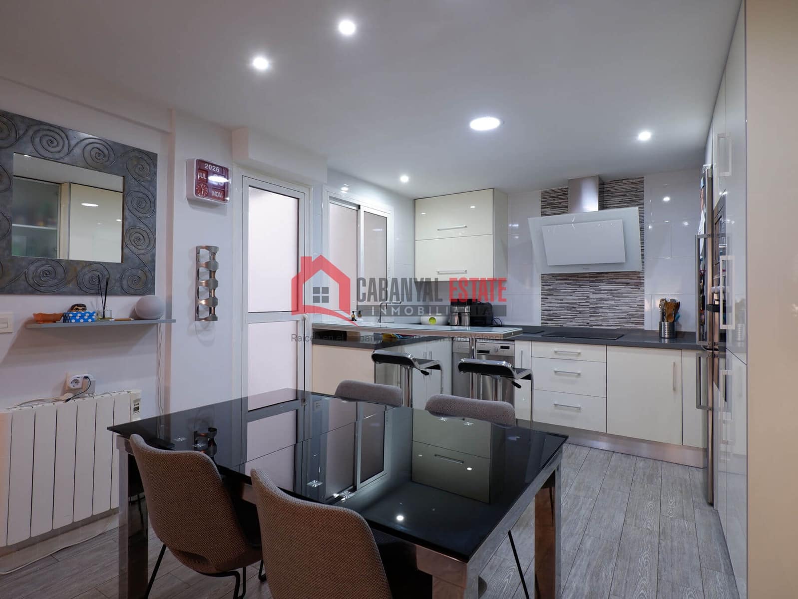 Apartamento de 2 habitaciones en València ciudad en venta - 329.000 € (Ref: 9985354)
