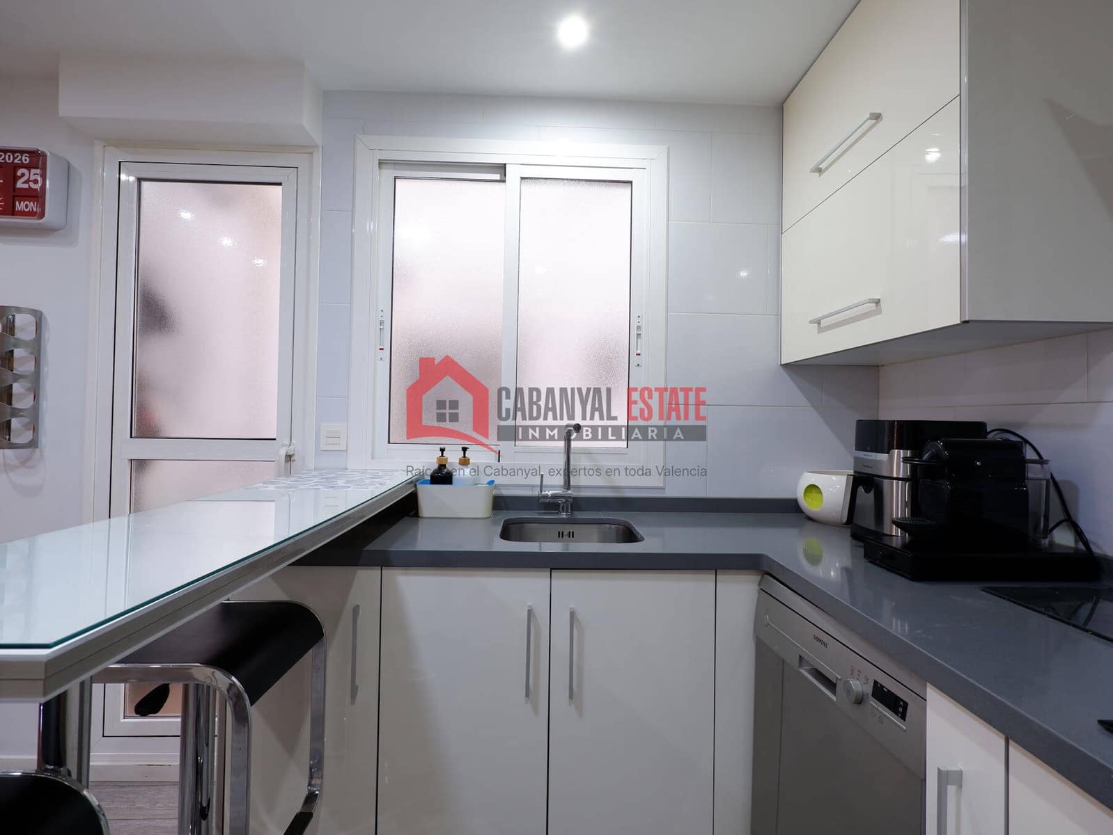Apartamento de 2 habitaciones en València ciudad en venta - 329.000 € (Ref: 9985354)