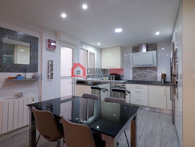 2 slaapkamer Appartement te koop in Cabanyal-Canyamelar, Valencia stad - € 329.000 (Ref: 9985354)