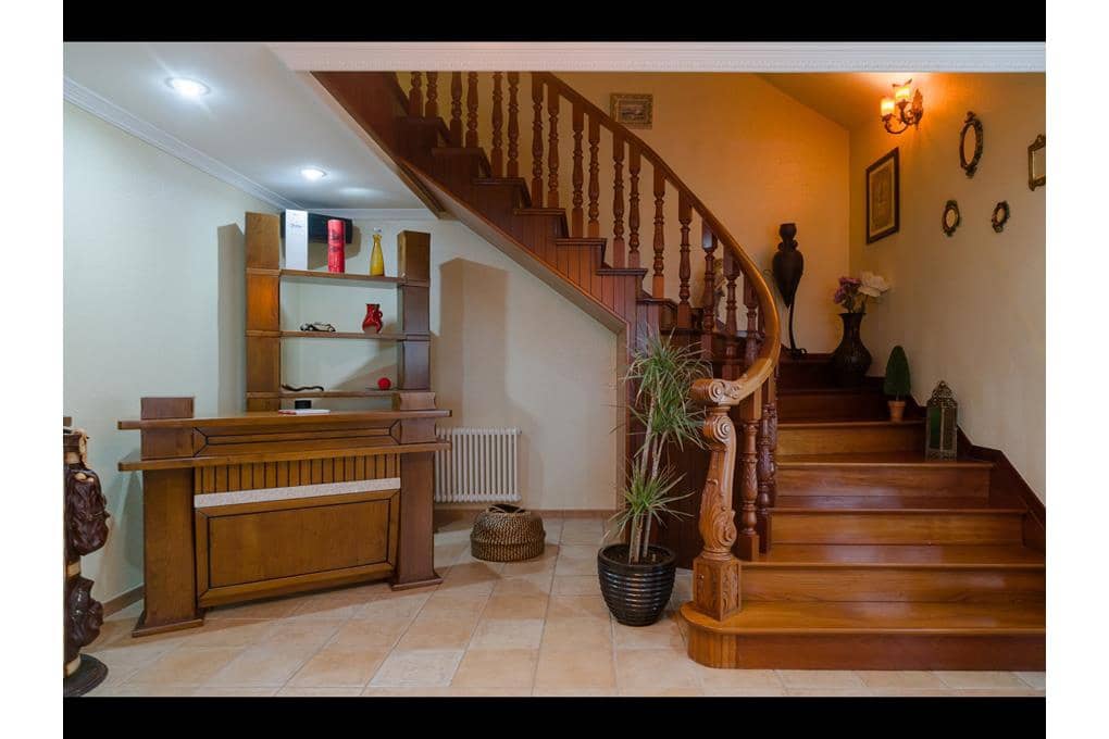 7 Zimmer Villa zu verkaufen in Dumbria mit Garage - 650.000 € (Ref: 10060912)