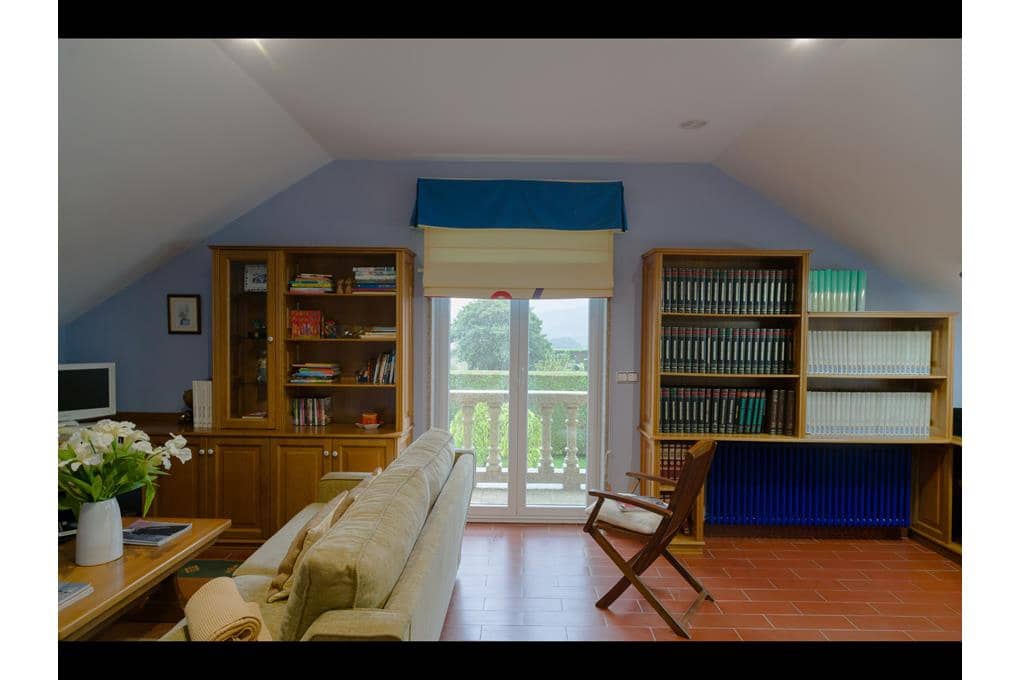 7 Zimmer Villa zu verkaufen in Dumbria mit Garage - 650.000 € (Ref: 10060912)