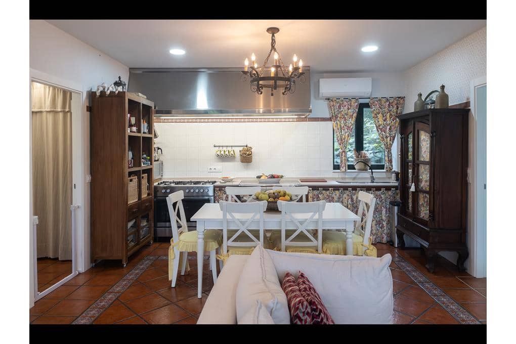7 Zimmer Villa zu verkaufen in Dumbria mit Garage - 650.000 € (Ref: 10060912)