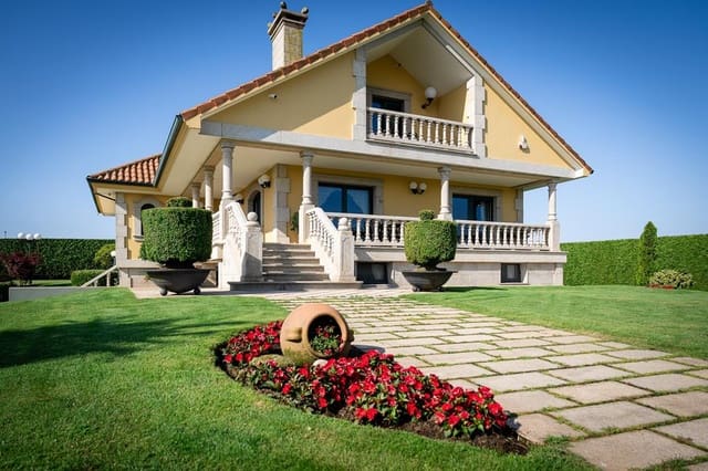7 Zimmer Villa zu verkaufen in Dumbría mit Garage - 650.000 € (Ref: 10060912)