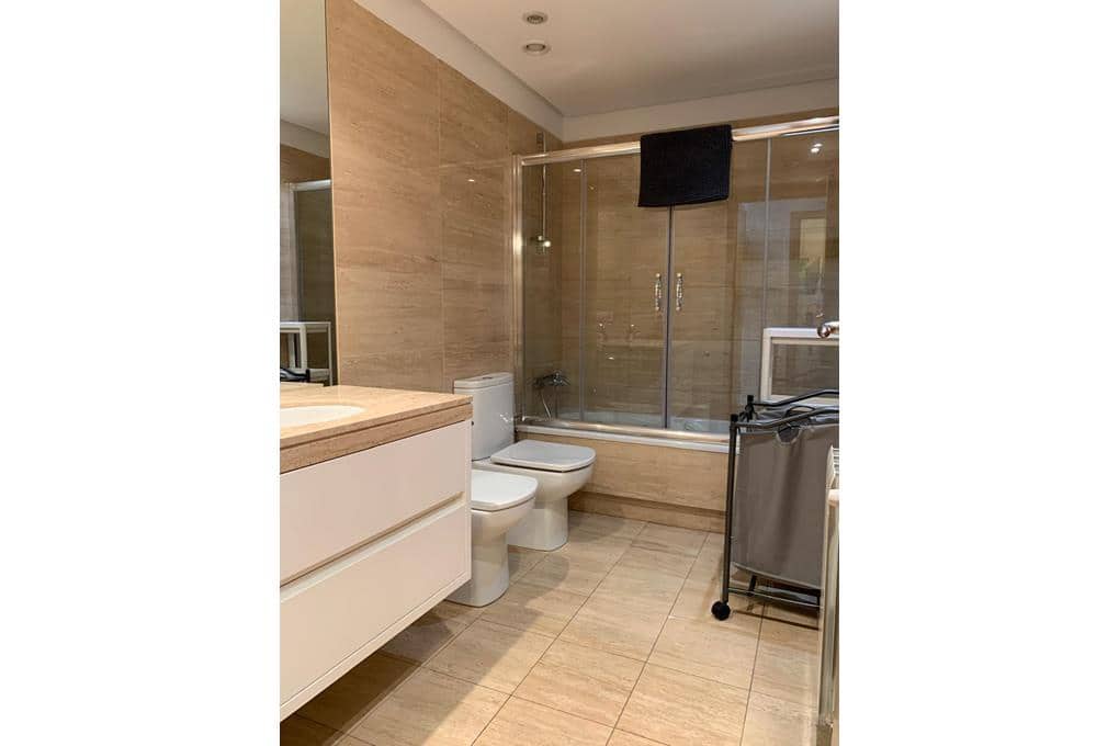 3 quarto Apartamento para venda em Santiago de Compostela com garagem - 540 000 € (Ref: 10095774)