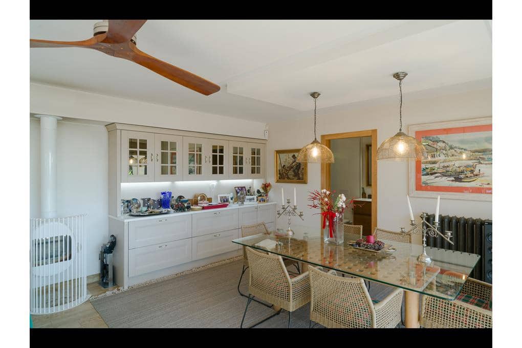 4 camera da letto Villa in vendita in Brion con piscina garage - 825.000 € (Rif: 10118057)