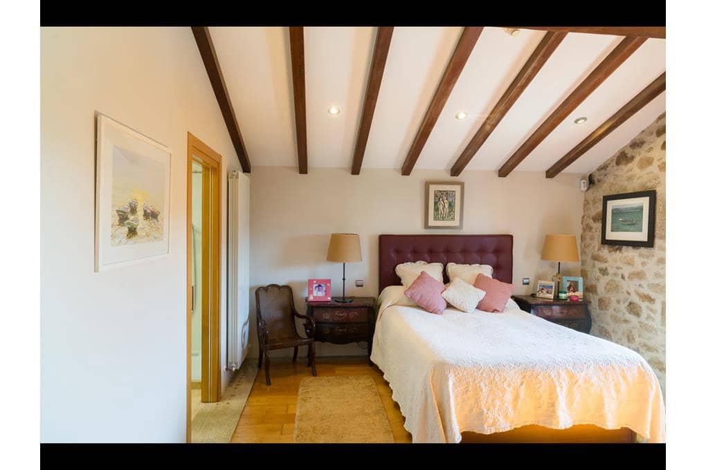 4 camera da letto Villa in vendita in Brion con piscina garage - 825.000 € (Rif: 10118057)