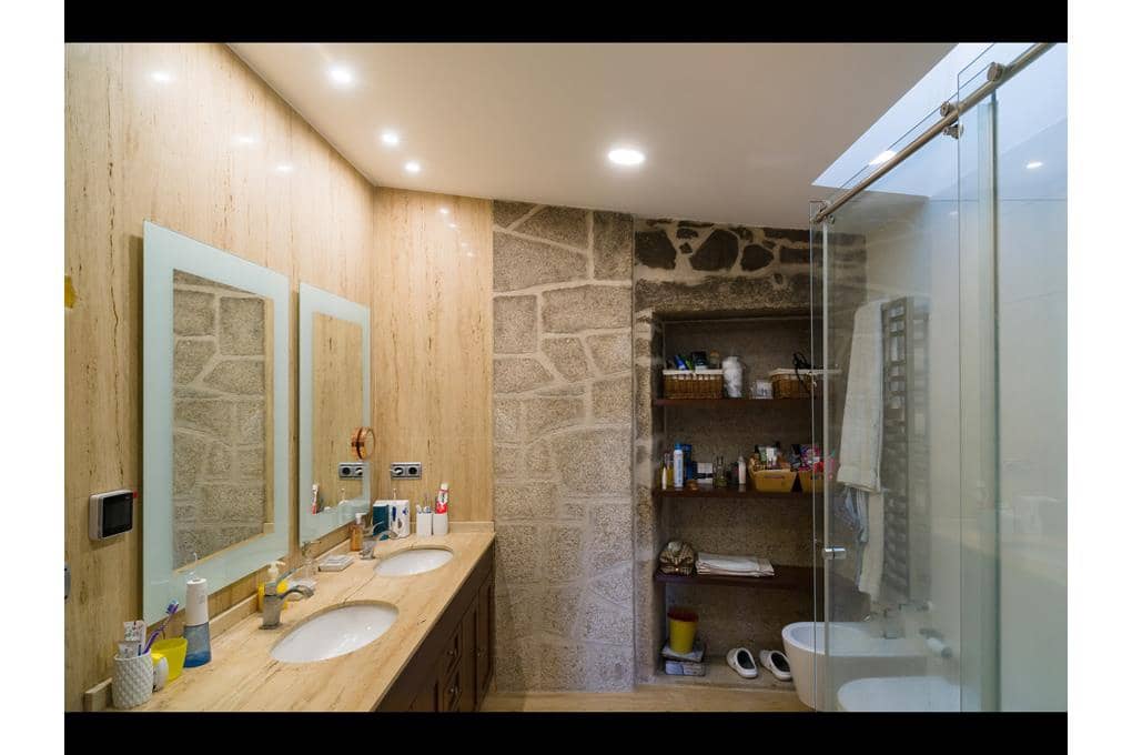 4 camera da letto Villa in vendita in Brion con piscina garage - 825.000 € (Rif: 10118057)