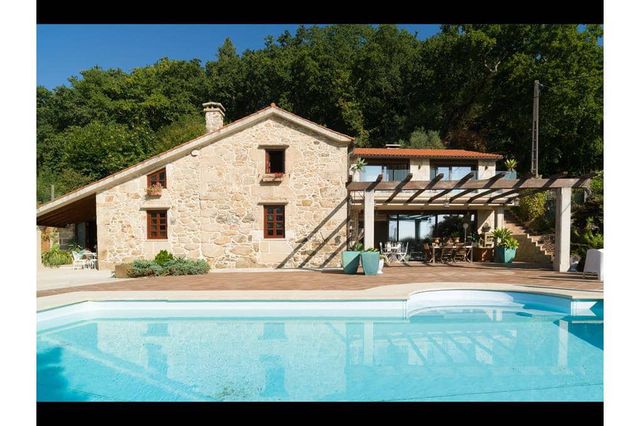 4 camera da letto Villa in vendita in Brión con piscina garage - 825.000 € (Rif: 10118057)