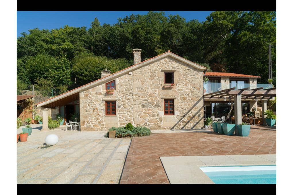 4 camera da letto Villa in vendita in Brion con piscina garage - 825.000 € (Rif: 10118057)