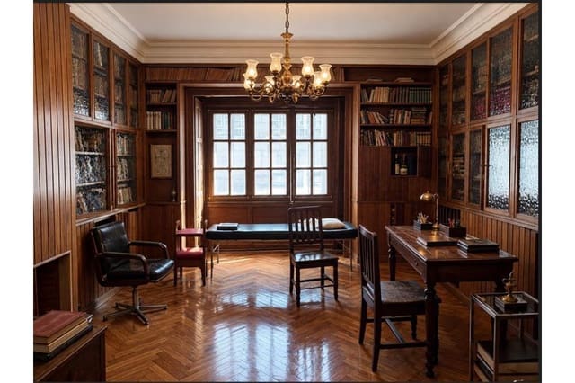 8 sovrum Lägenhet till salu i Santiago de Compostela med garage - 800 000 € (Ref: 10121026)