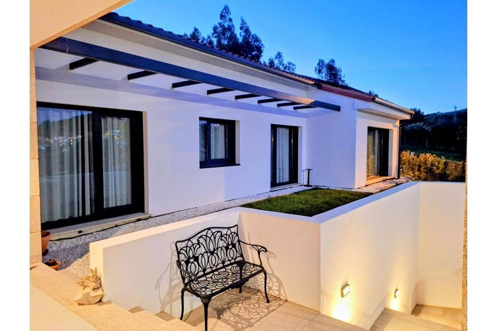 3 soverom Villa til salgs i Sanxenxo med garasje - € 990 000 (Ref: 10130180)