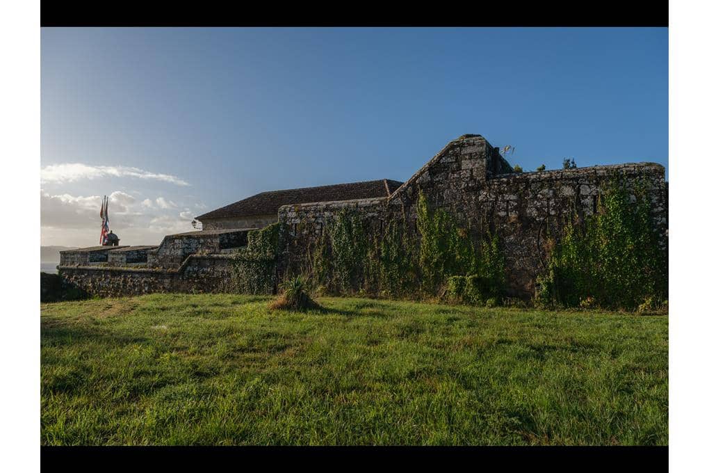 6 soverom Hus til salgs i Corcubion med garasje - € 4 750 000 (Ref: 10179595)