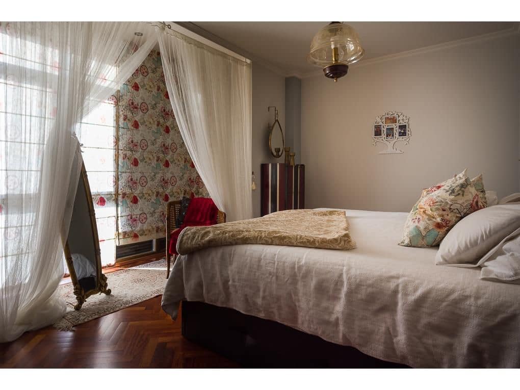 4 bedroom Townhouse for sale in Brion with pool garage - € 600,000 (Ref: 5897541)