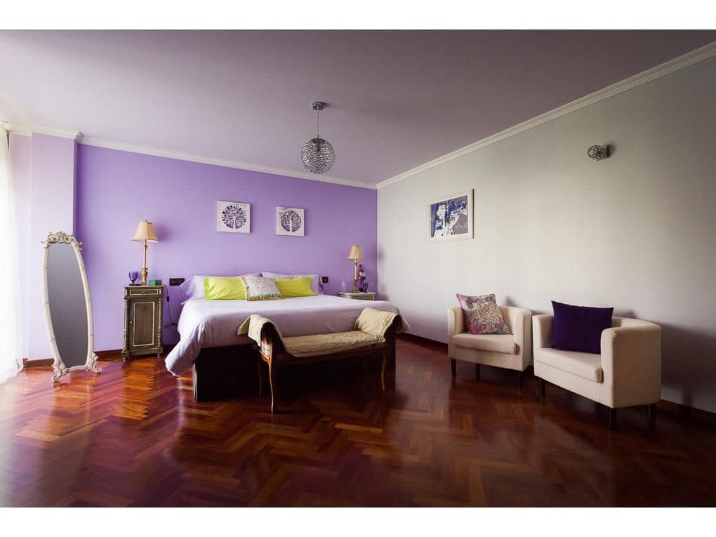 4 bedroom Townhouse for sale in Brion with pool garage - € 600,000 (Ref: 5897541)