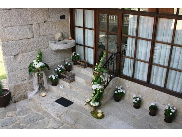 8 bedroom Townhouse for sale in Baltar with pool garage - € 650,000 (Ref: 5988437)