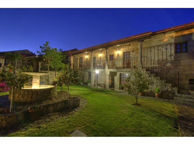 8 bedroom Townhouse for sale in Baltar with pool garage - € 650,000 (Ref: 5988437)